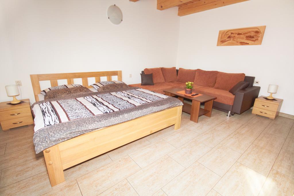 U Haryho Hotel Dolní Bečva Kültér fotó